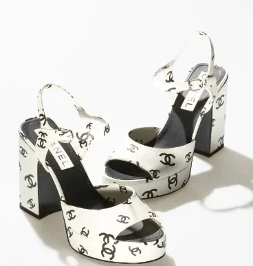 Chanel CC logo Sandalet